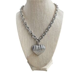 Anne Klein Authentic Ribbed Heart Silver Tone Vintage 80's Necklace Link Toggle